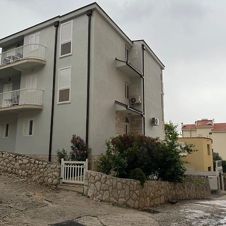 House 100M From The Beach With Free Parking And Breakfast Baška Voda Extérieur photo