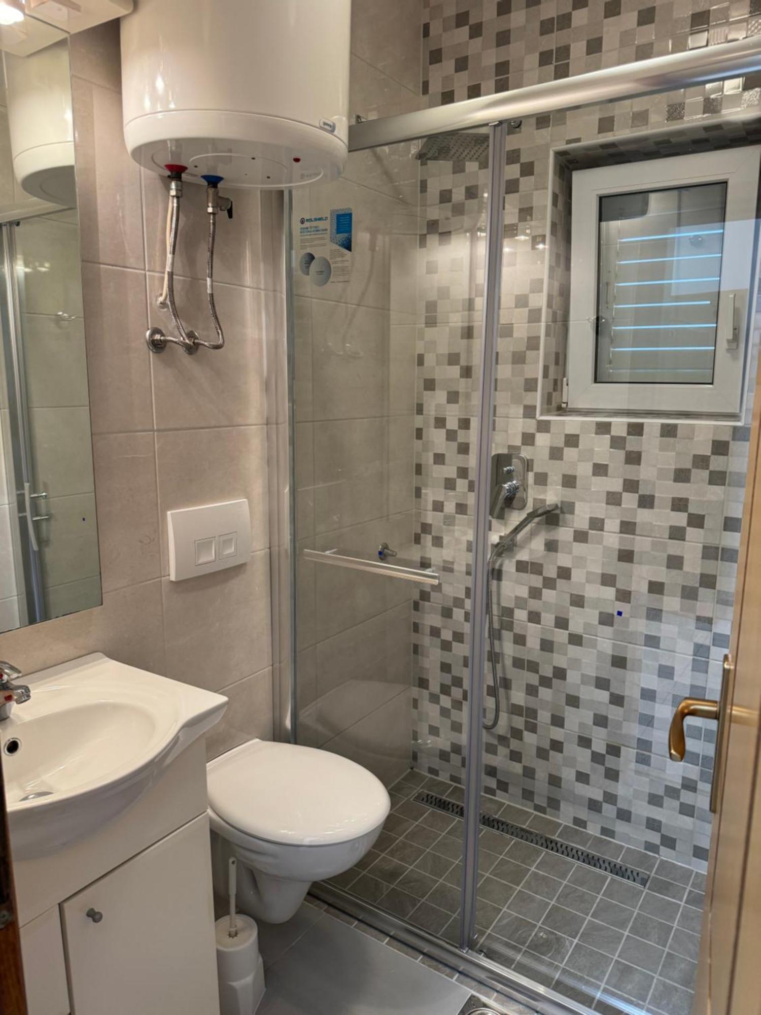 House 100M From The Beach With Free Parking And Breakfast Baška Voda Extérieur photo